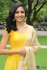 Ritu Varma At Pelli Chupulu Movie Abhinandhana Sabha